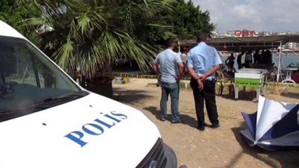 Adana Parkta Erkek ve Kadın Cesedi Bulundu