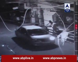 Delhi High-profile thieves take away dry fruits from shop, caught on CCTV