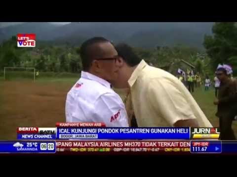 Aburizal Bakrie Naik Helikopter ke Lokasi Kampanye