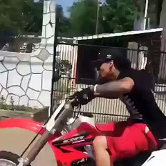 Dirt Bike Maniac Can Wheelie Like a Boss