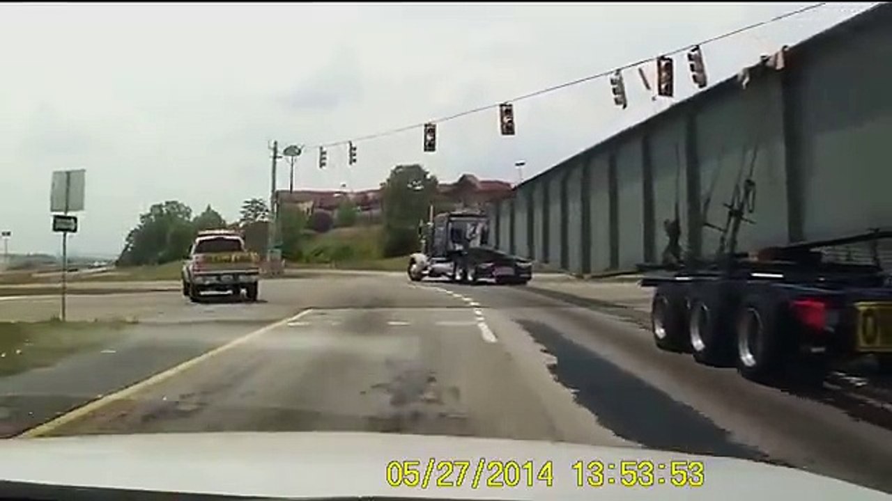 Hauling Oversided Load Fail