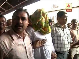 CID officers arrives at Howrah station with Md Iqbal
