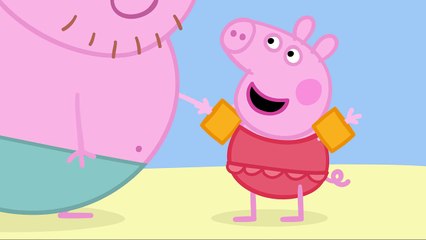Peppa Pig - Paddling in the sea (clip)