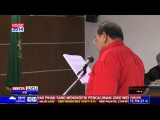 Emir Moeis Menangis Saat Membacakan Pembelaan