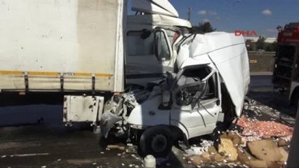 Tuzla'da Trafik Kazası: 1 Ölü, 2 Yaralı