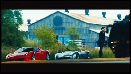 Scène de bataille dans Transformers : Dark Side of the Moon