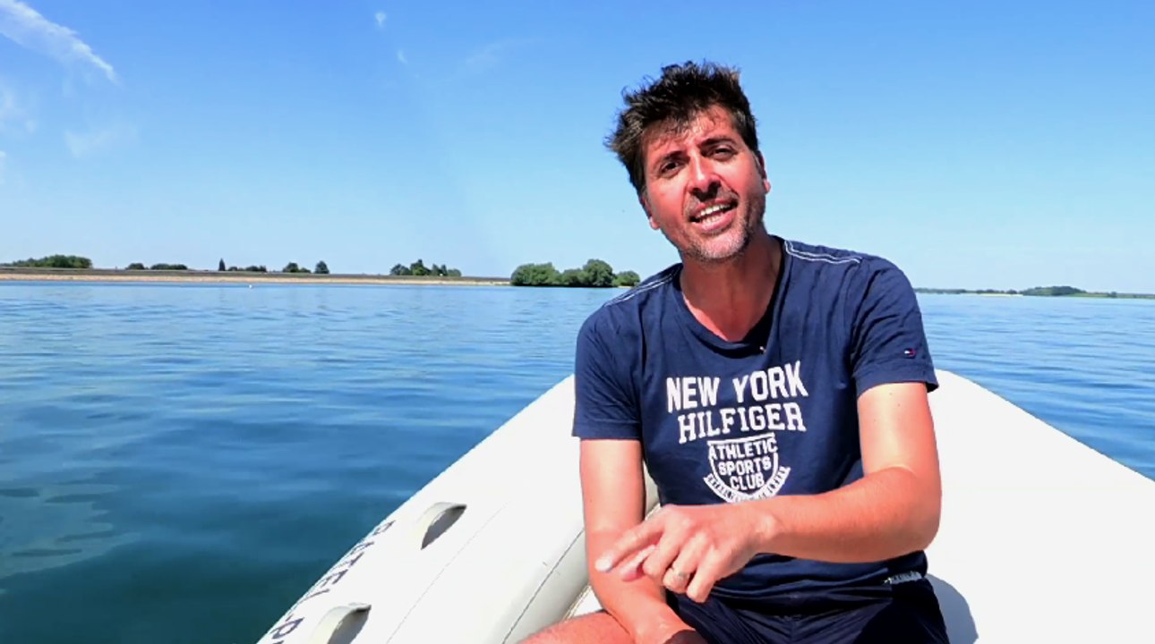 Louer un bateau sur le Lac du Der avec ou sans permis à deux heures de Vincennes c'est possible.