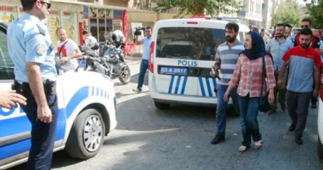 Genç Kadın, Kendisini Rahatsız Eden Kişiyi Vurdu