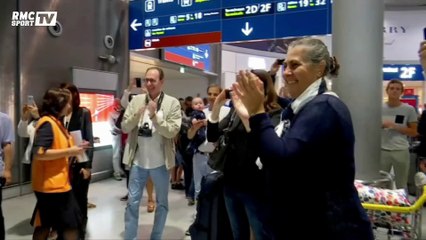 JO - Les champions olympiques d'escrime par équipe de retour en France