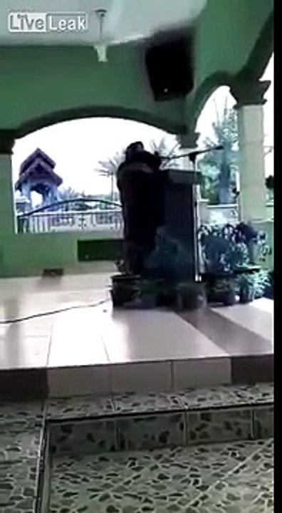 Woman-Suddenly-Dies-While-Reciting-Quranic-Verses-at-Competition