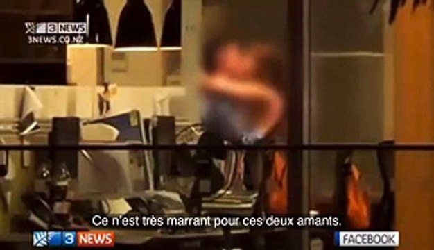 Ce couple a fait lamour au bureau sous le regard de dizaines de passants