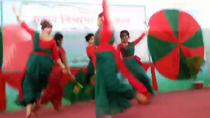 Dance-with-Lal-Sobojer-Bijoy-Nishan-Bangla-song
