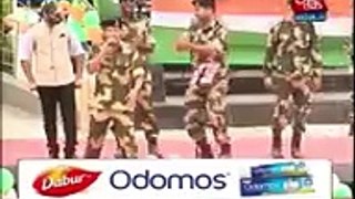 Indian Soldiers Dancing With Indian Actress On Independence Day