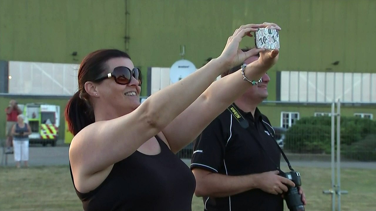 World's largest aircraft the Airlander takes first flight