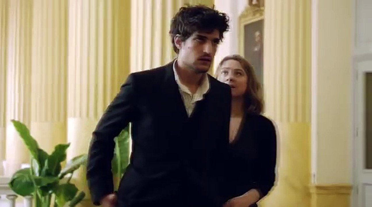 Les Fausses Confidences (2016) - Bande-annonce