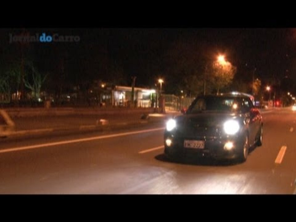 Mini Cabrio John Cooper Works é apimentado de série