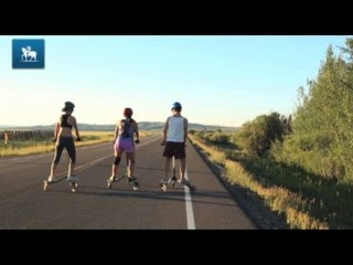 Brasileiros atravessam EUA de patinete em campanha contra obesidade