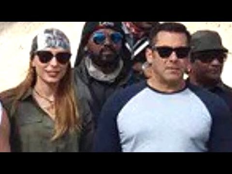 Salman Khan With Girlfriend Lulia Vantur Shooting For TUBELIGHT Movie In Ladakh