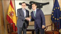 Rajoy y Rivera tratan de impulsar la negociación para la investidura