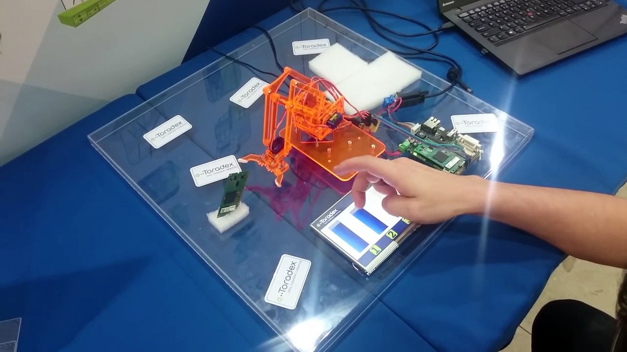 Colibri VF61 System on Module - Multicore Heterogeneous Demonstration