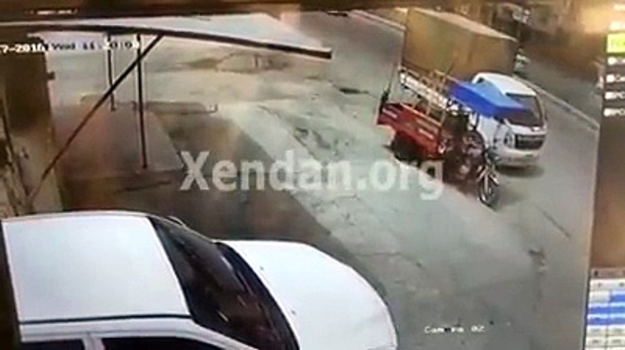 Sudden death while walking on Road- CCTV Footage