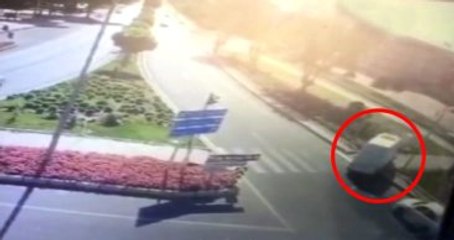 Elazığ Emniyet Müdürlüğü'ne Saldırı Anı Kamerada