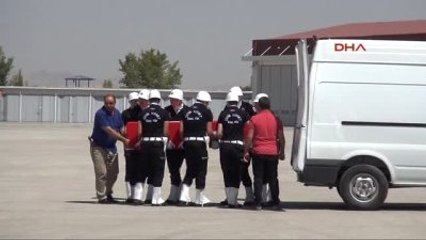 Van'da Şehitler İçin Tören-2