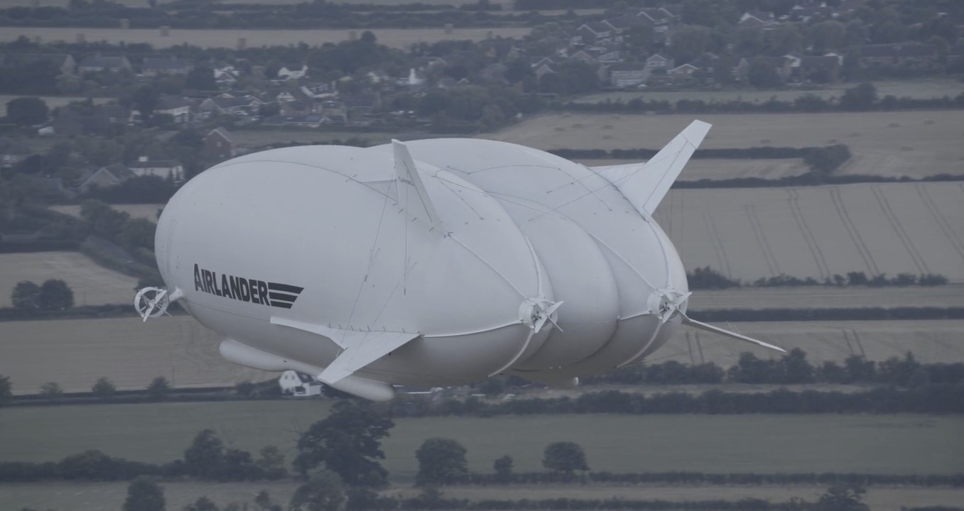 Premier vol d'Airlander 10, le plus gros aéronef du monde