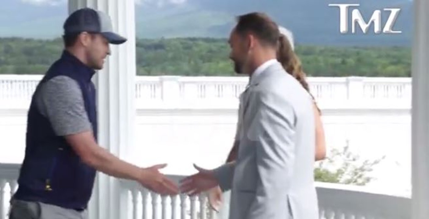 Justin Timberlake s'incruste à un mariage et surprend les jeunes mariés (vidéo)