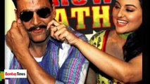 Akshay Kumar thanks Bollywood Stars for Promoting Rustom while Dancing around in Hula-Hoop