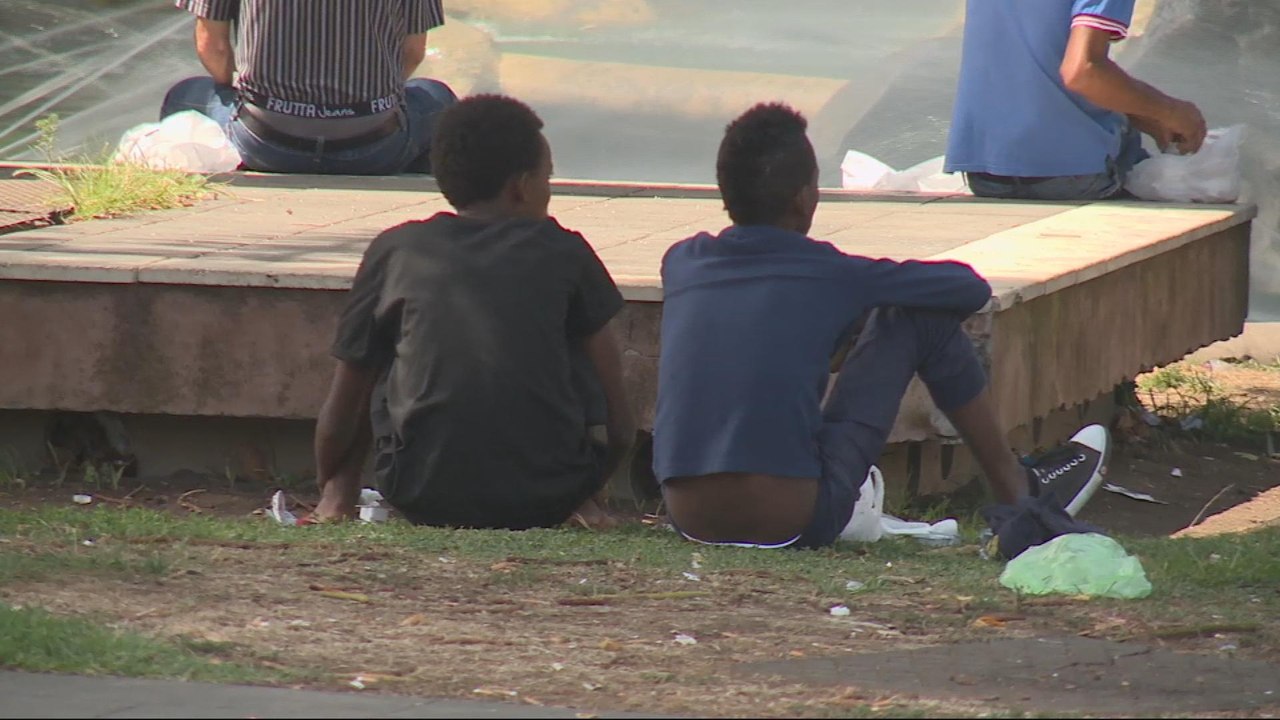 Refugee crisis: Desperate journeys