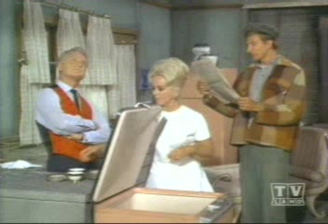 Green Acres - S 2 E 2 - Water, Water Everywhere