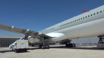 Katar Havayolları Uçağı Motoruna Kuş Girdi