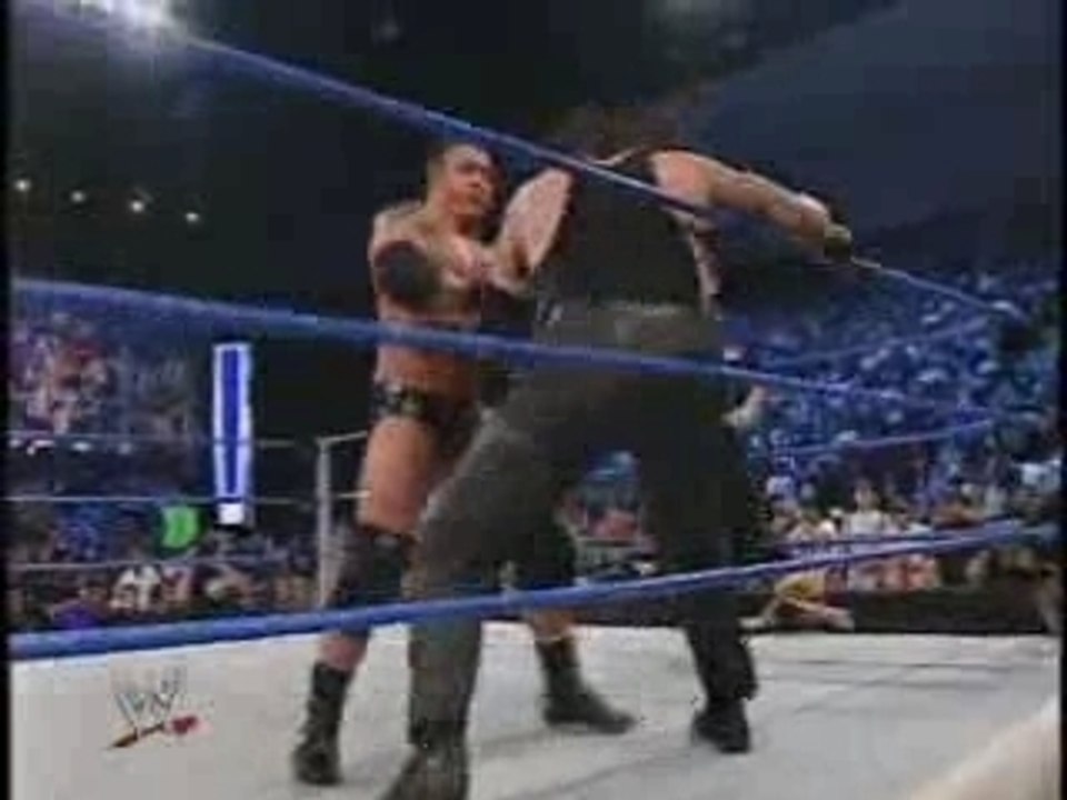 The undertaker vs fbi handicap match (wwe smackdown 2004)
