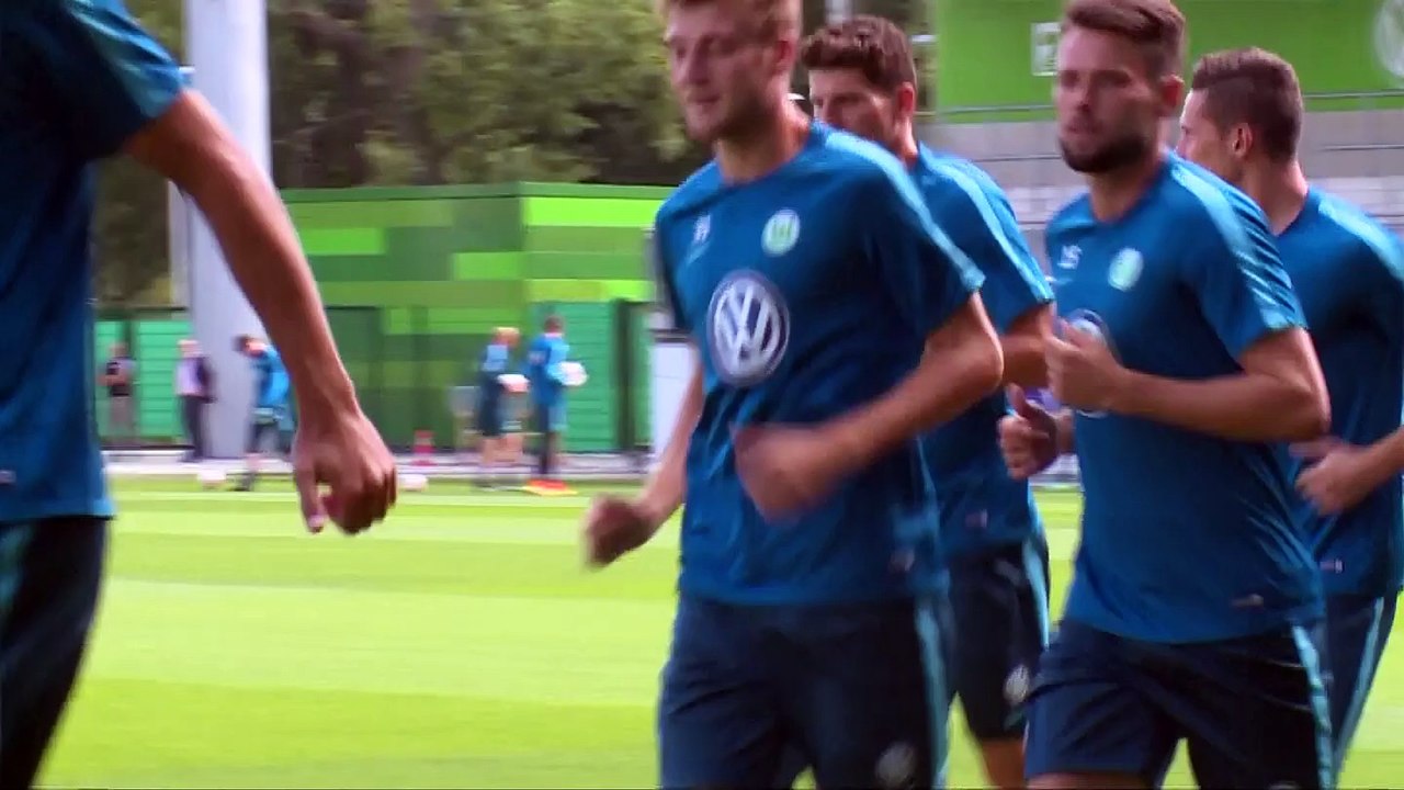 Germany striker Mario Gomez signs for Wolfsburg