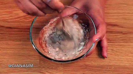 DIY-Cleansing--Clearing-Face-Mask