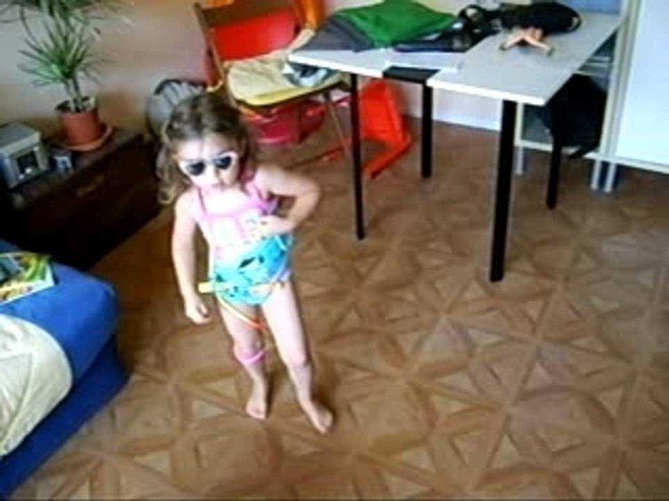 Alicia fait du karaté