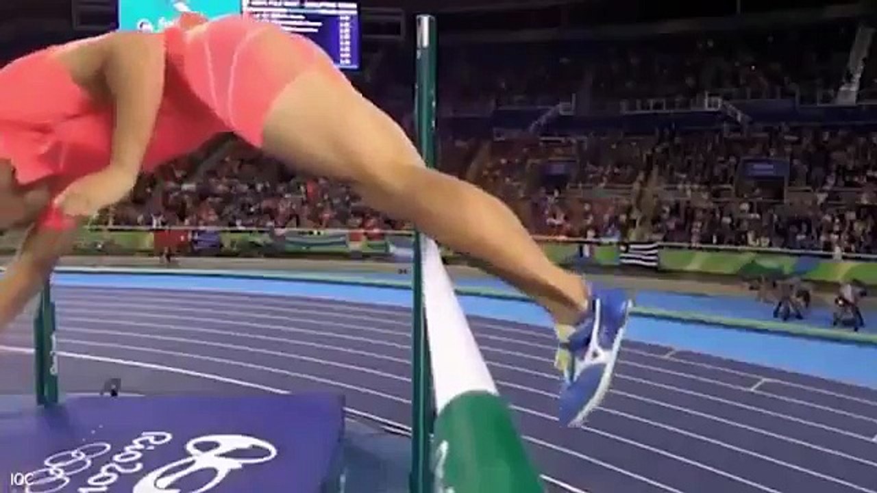 Le perchiste Hiroki Ogita fait tomber la barre avec son pénis (JO 2016)