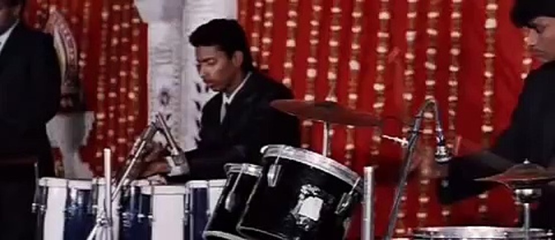 Chupana B Nahi Ata
