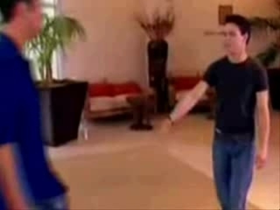 2 gays-gore fun lol- regardez jus ko bout , ca vaut le coup