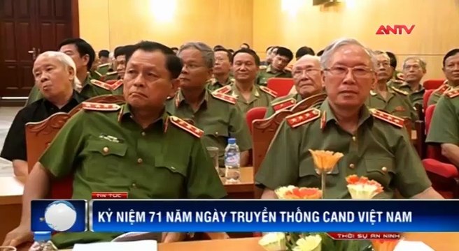 Gặp mặt kỷ niệm 71 năm Ngày truyền thống CAND Việt Nam