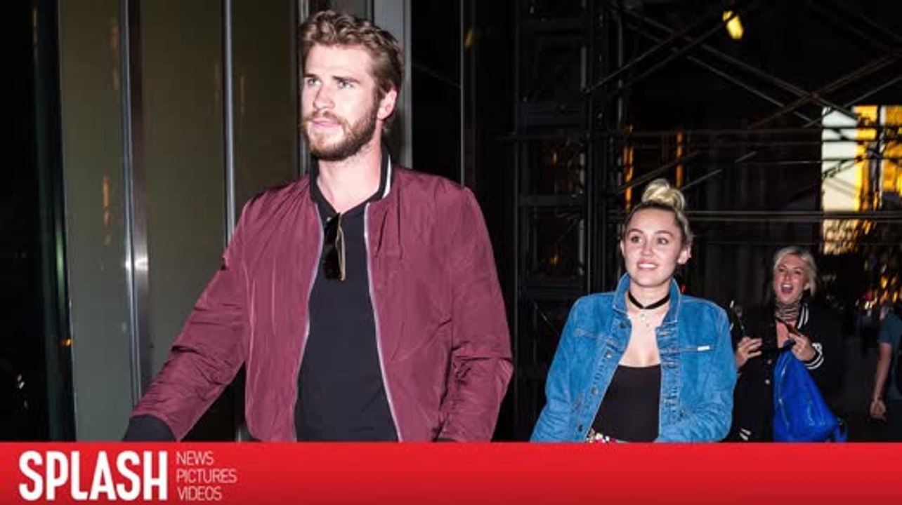 Miley Cyrus und Liam Hemsworth sagen ihre Flitterwochen ab