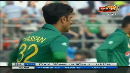 Fans Were Chanting Amir We Need One Selfie