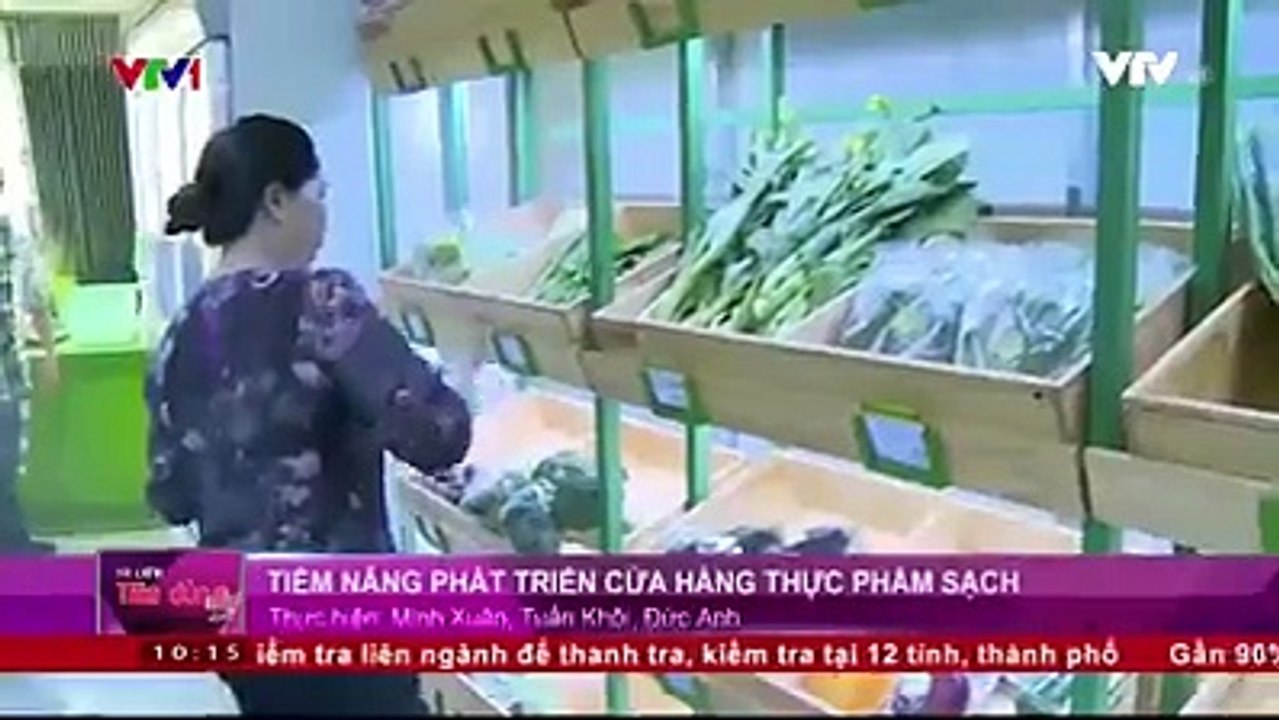 Các bà nội chợ đang có xu hướng chuyển qua mua rau củ tại  các cửa hàng an toàn vì được lựa chọn theo ý thích, chẳng lo bị người bán nặng lời nếu không mua và cũng chẳng phải trả giá, nhưng cái được nhất là chất lượng.