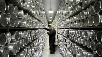 Antarctic ice core research at USGS National Ice Core Lab