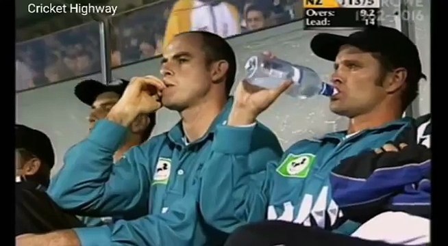 43 runs of 7 balls by Roger Twose in Newzealand vs West Indies Match