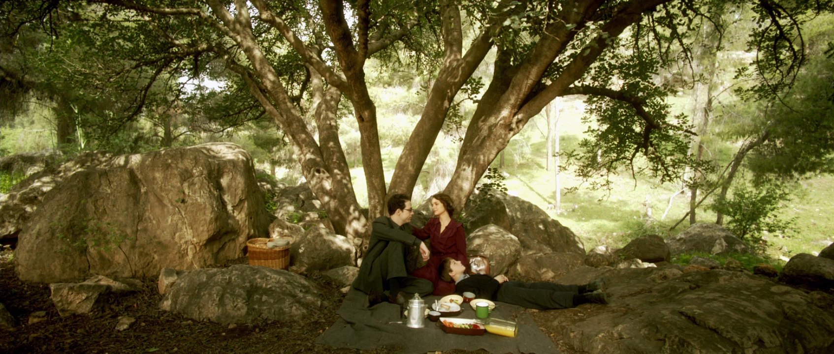 A Tale of Love and Darkness Trailer