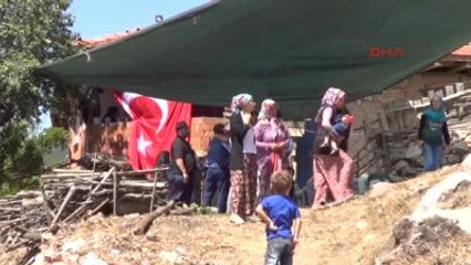 Balıkesir - Şehit Onbaşı Mesut Demir'in Memleketi Sındırgı'da Yas