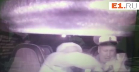 Un automobiliste ivre poignarde un policier pendant un contrôle (vidéo)