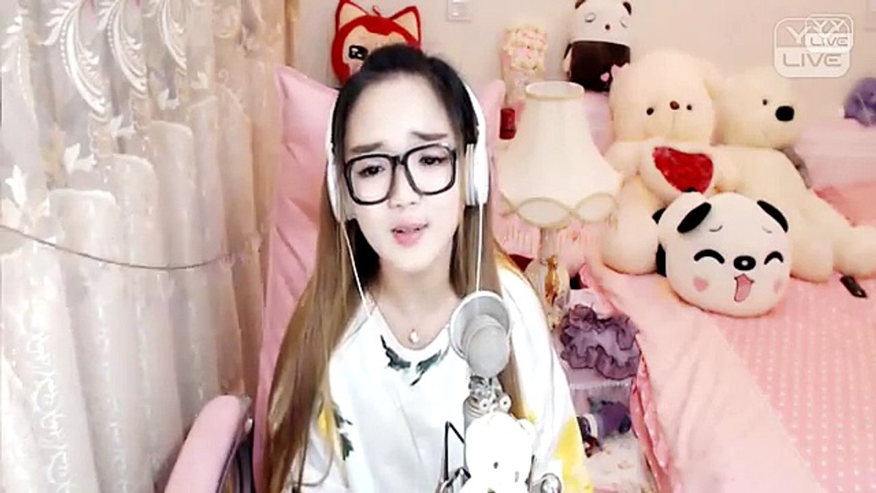 我在神经什么 - 我愛你 - 美麗的女孩唱得很好
